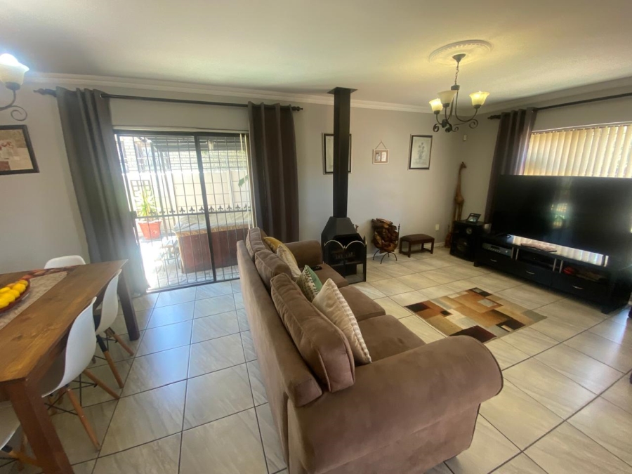 3 Bedroom Property for Sale in Soneike Western Cape